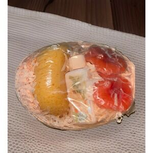 Vintage 1970s Jean Sorelle English Luxury Gift Basket Cream Of Peaches Bath New